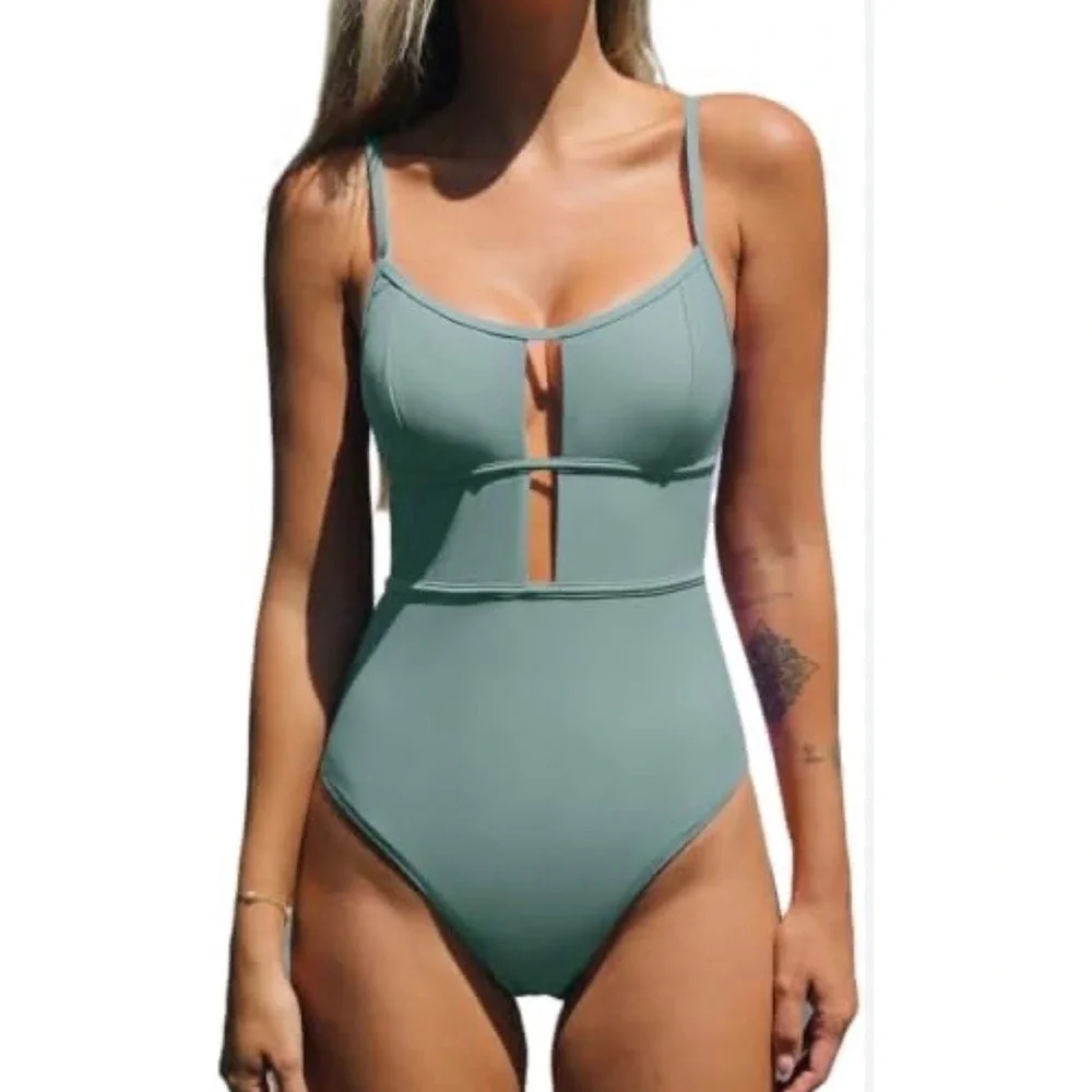 Cupshe Sage Green‎ Cutout One Piece Swimsuit DAA12E4E025PP NWT Small